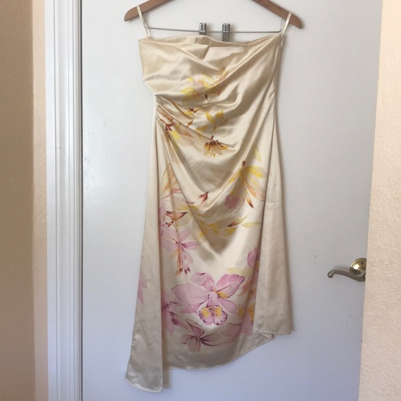 Cocktail Bustier Dress 🌸 - Picture 4 of 7